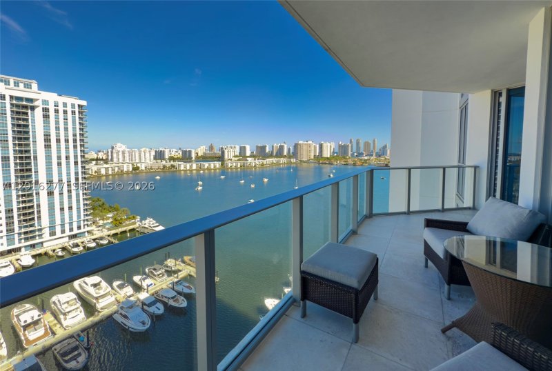 Condo for sale at Marina Palms Yacht Club 1705
