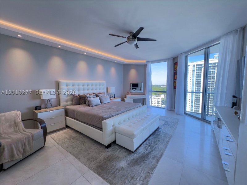 Condo for sale at Marina Palms Yacht Club 1705