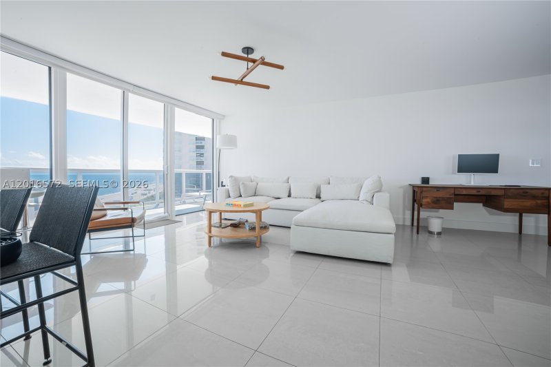 Condo for sale at La Gorce Palace 1102