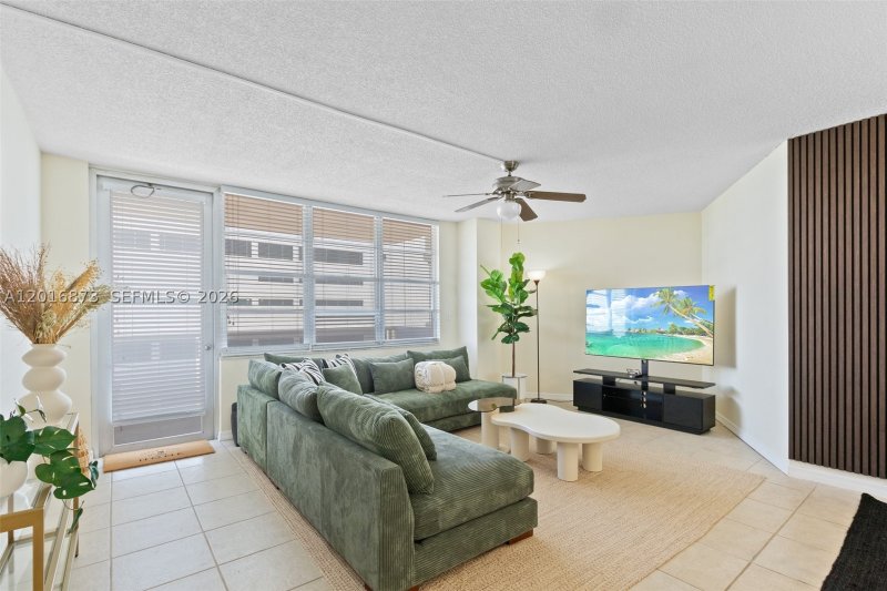 Apartment for rent at Sea Air Towers 921