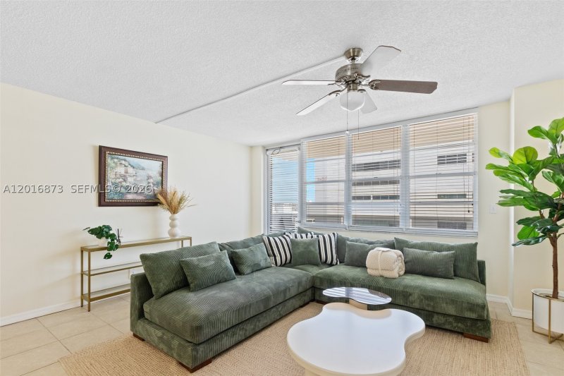 Apartment for rent at Sea Air Towers 921