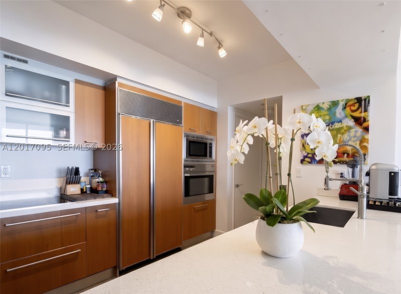Condo for sale at Murano Grande 1709