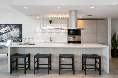Comprar apartamento no Marina Palms Yacht Club 209