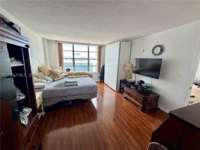 Comprar apartamento en Hallmark of Hollywood 1208