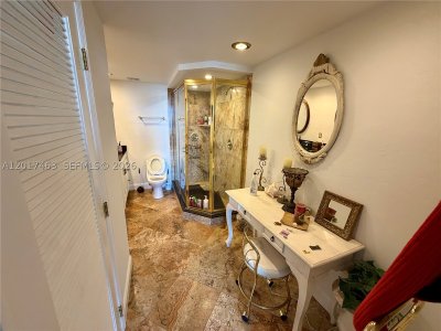 Comprar apartamento en Hallmark of Hollywood 1208