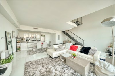 Aluguel de apartamento no Mint at Riverfront 5203
