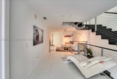 Aluguel de apartamento no Mint at Riverfront 5203