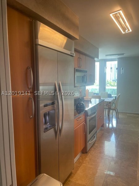 Aluguel de apartamento no Oceania 5 652
