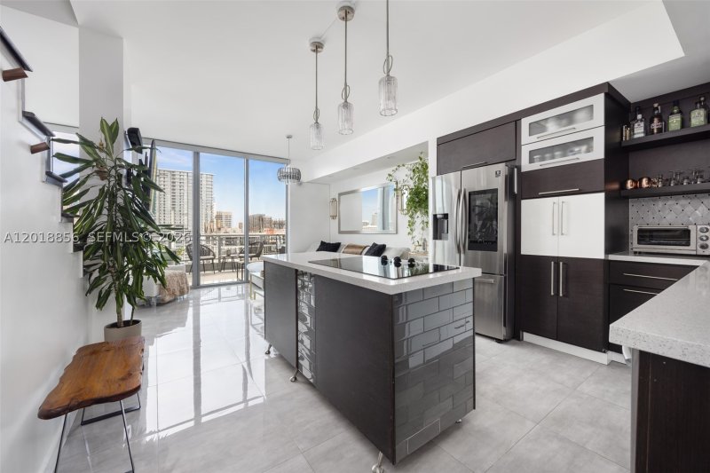 Condo for sale at Neo Vertika Brickell PHI10