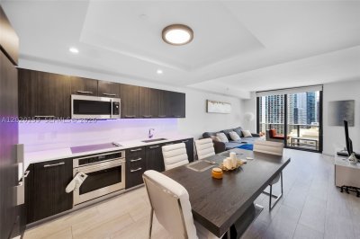 Comprar apartamento no Brickell Heights West 1804
