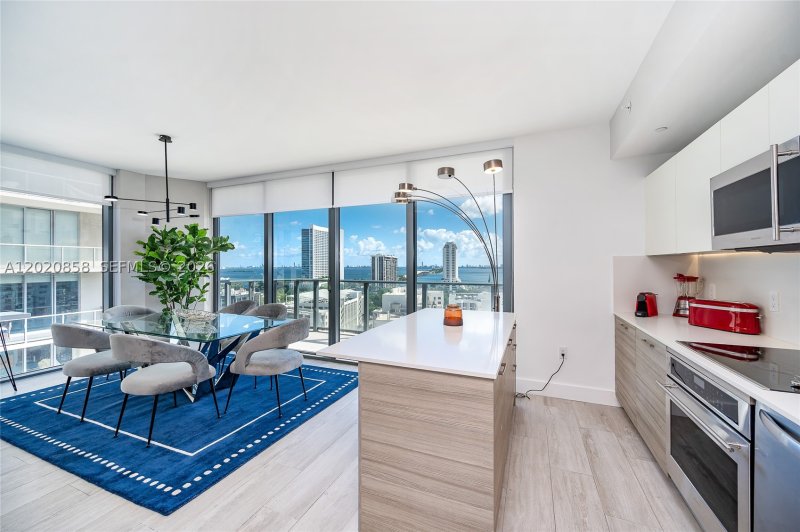 Apartment for rent at Hyde Midtown 1408