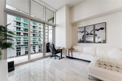 Comprar apartamento no Aria on The Bay 1205