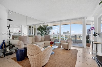 Comprar apartamento en North Tower at The Point 2409