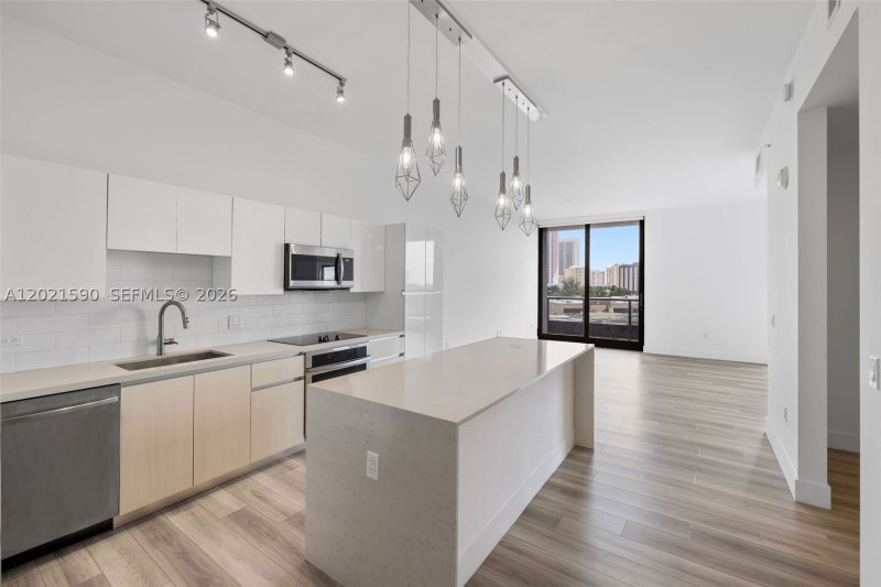 Apartment for rent at Mondrian Hallandale 410