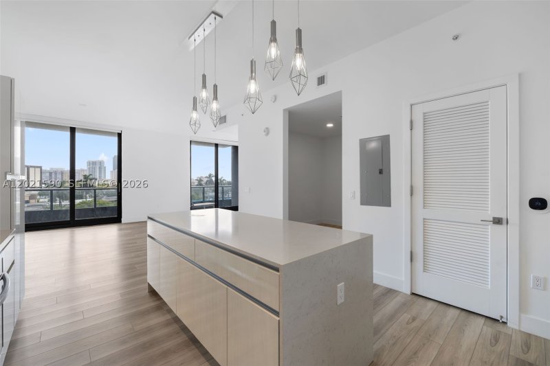 Apartment for rent at Mondrian Hallandale 410