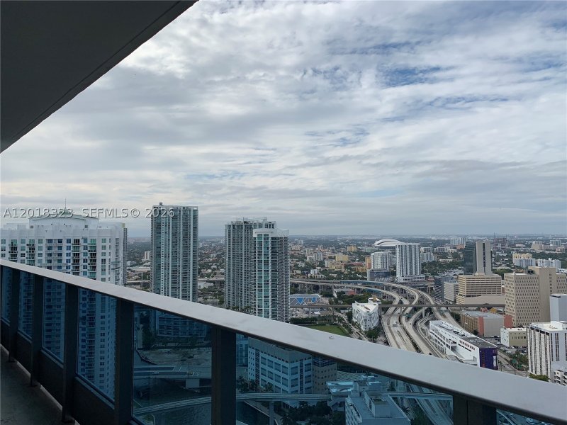 Apartment for rent at Epic Miami 4212