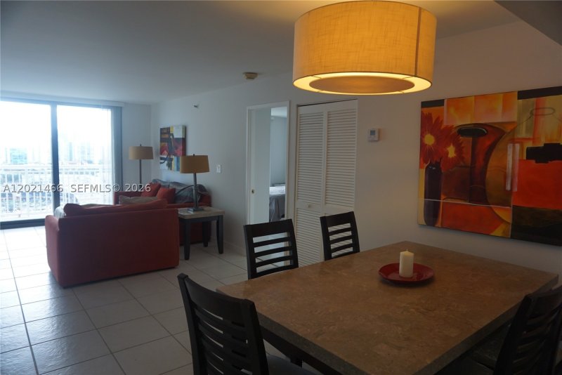 Apartment for rent at Winston Towers 1904