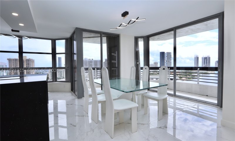 Condo for sale at Mystic Pointe 500 2510