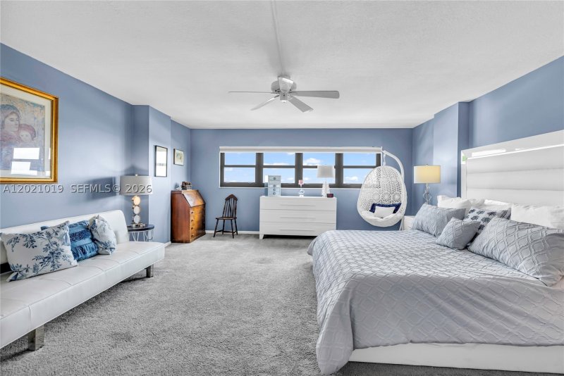 Apartment for rent at The Tower at Port Royale 2103