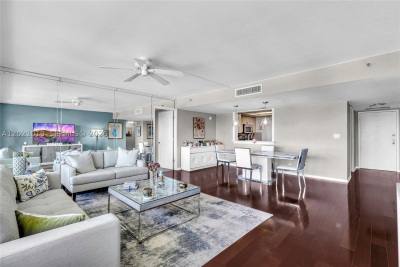 Apartment for rent at The Tower at Port Royale 2103