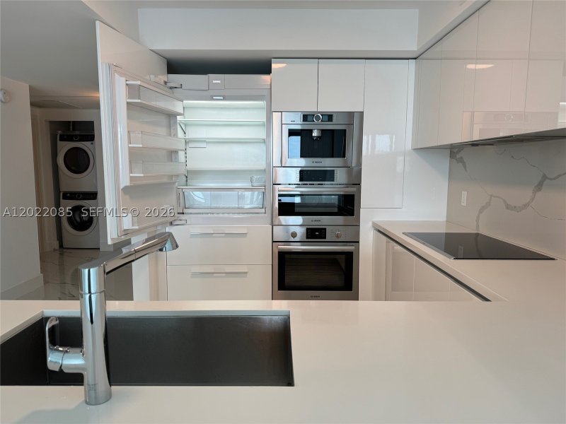 Comprar apartamento en Parque Towers at St. Tropez 5-1003
