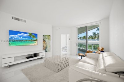 Comprar apartamento no Atlantic Three at The Point 302