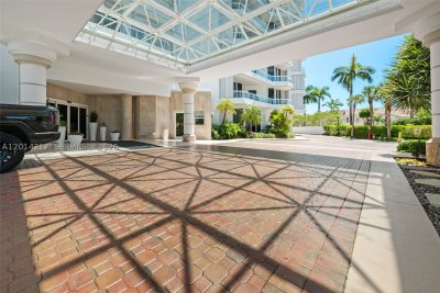 Comprar apartamento no Atlantic Three at The Point 302