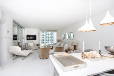 Aluguel de apartamento no Harbour House 706