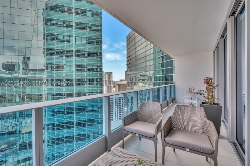 Apartment for rent at Epic Miami 3911