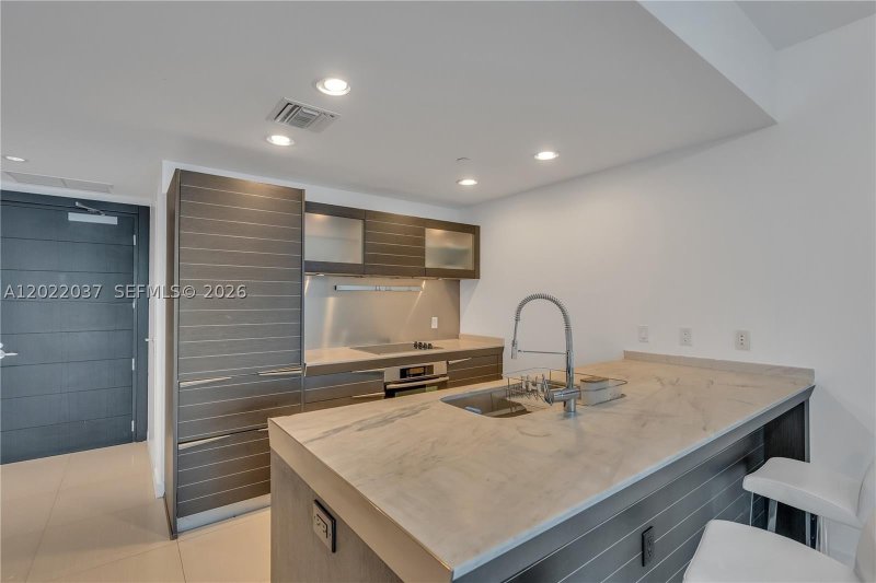 Apartment for rent at Epic Miami 3911
