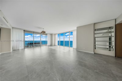 Alquiler de apartamento en Turnberry Ocean Club 1804