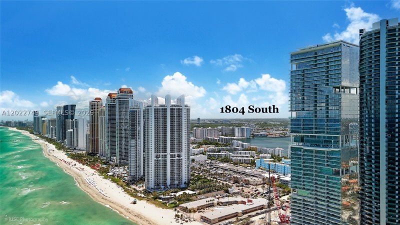 Aluguel de apartamento no Turnberry Ocean Club 1804