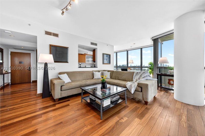 Apartment for rent at Setai 2601