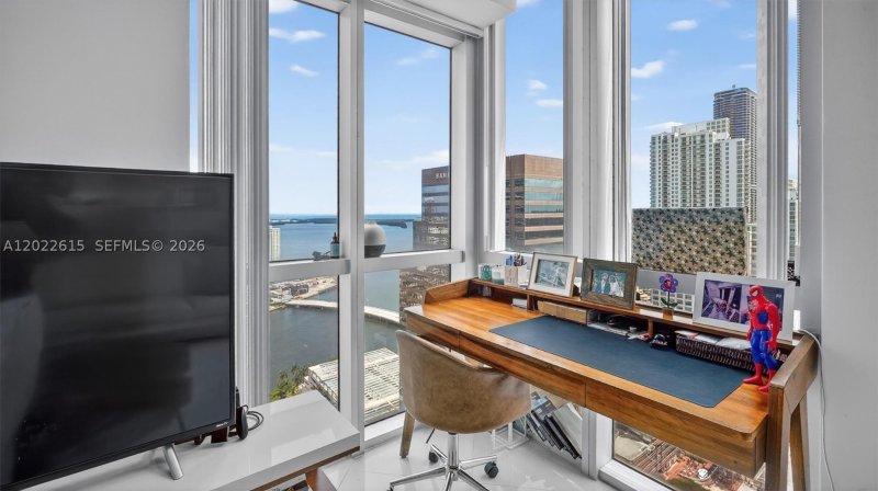 Comprar apartamento en 500 Brickell East Tower 4102