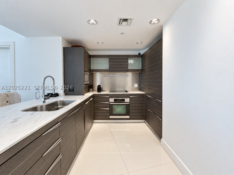 Apartment for rent at Epic Miami 4104