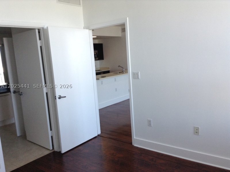 Apartment for rent at The Ivy 3708