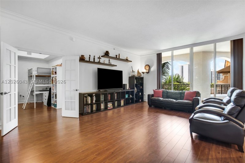 Condo for sale at Alaqua 610