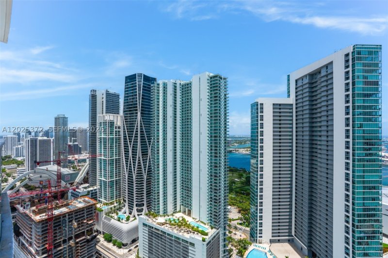 Condo for sale at Paramount Miami WorldCenter 3909