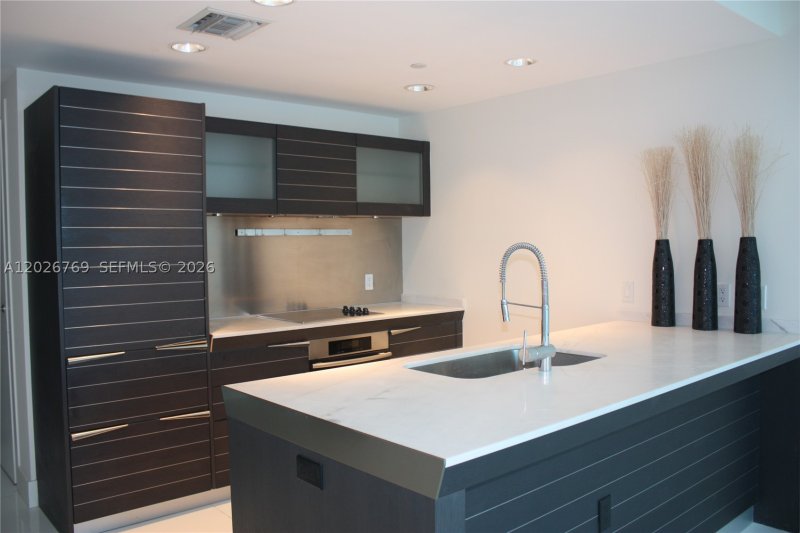 Apartment for rent at Epic Miami 4211