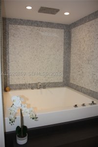 Aluguel de apartamento no Epic Miami 4211