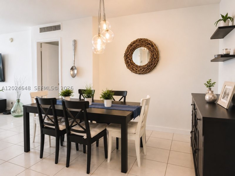 Condo for sale at Parker Tower 1705