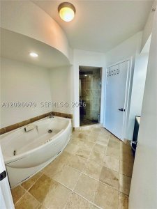 Alquiler de apartamento en Trump Royale 5307