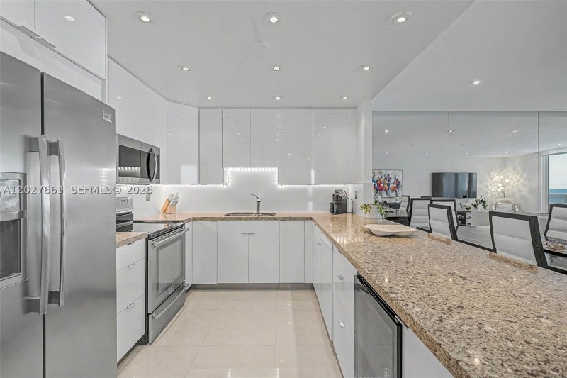 Alquiler de apartamento en Roney Palace 1210
