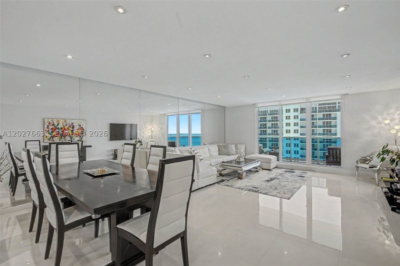 Alquiler de apartamento en Roney Palace 1210