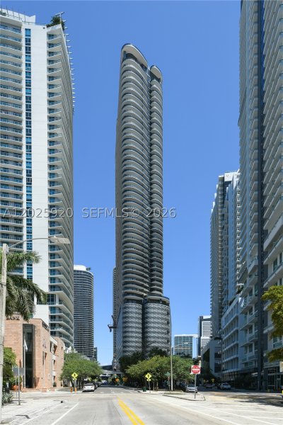 Alquiler de apartamento en Brickell Flatiron 2014