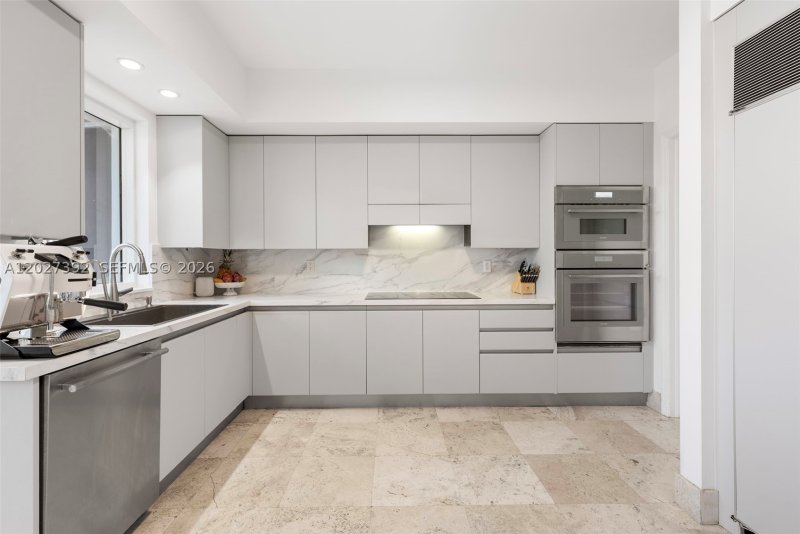 Comprar apartamento en Club Tower Two 205/305