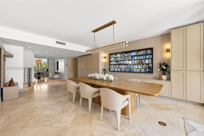 Comprar apartamento no Club Tower Two 205/305