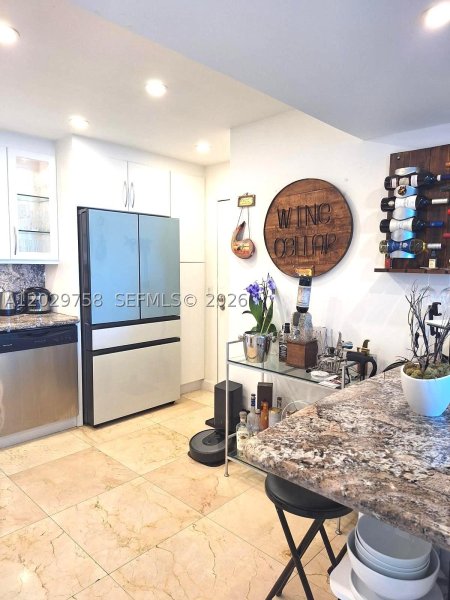 Apartment for rent at Valencia at Quadomain 2001