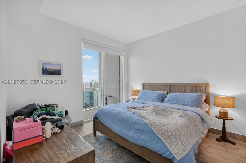 Condo for sale at The Plaza Tower I 4504