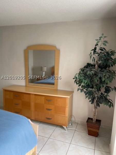 Apartment for rent at Arlen Beach 511